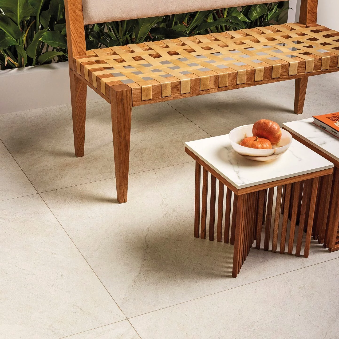 14_5_1_145_productGroupColor_1529_pbl_amb_thor_sand_60x60_ext_ret_011